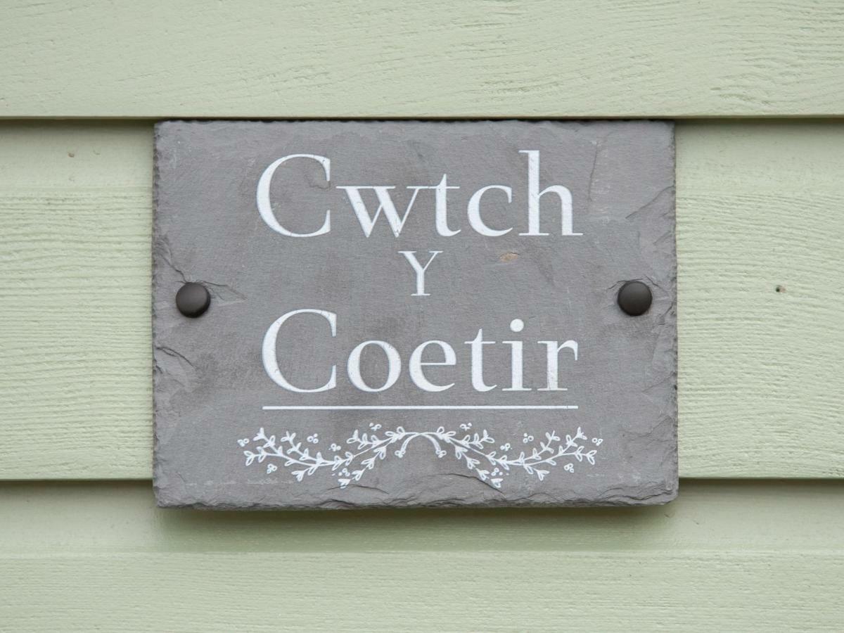 Cwtch Y Coetir Villa Swansea Exterior photo