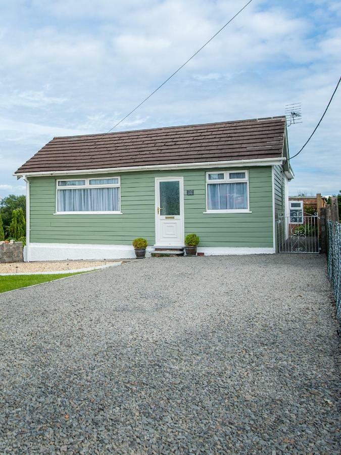 Cwtch Y Coetir Villa Swansea Exterior photo